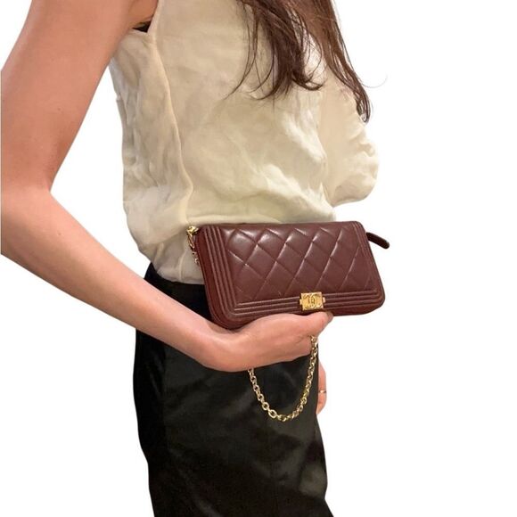 Chanel Brown Quilted Wallet with Gold Accents - Picture 13 of 15